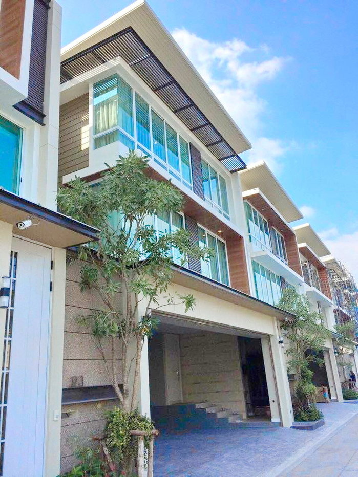 picture HK0112, Home Office for rent and sell 3 Br.,Phahonyothin - 1/9