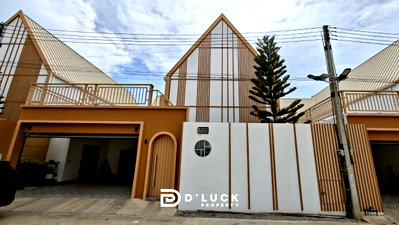 Houses for sale Bang Lamung Chonburi : Japanese-Muji Style Pool Villa for Sale in Pattaya | Toongklom–Talman Area | Private Pool