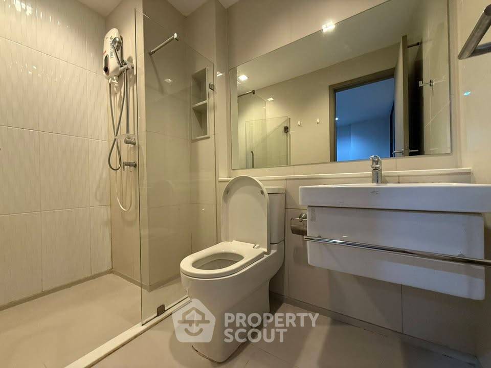 picture Great Value 1-BR Life Asoke - Rama 9, 30th Floor, MRT Phra Ram 9 (ID 3159999) - 3/3