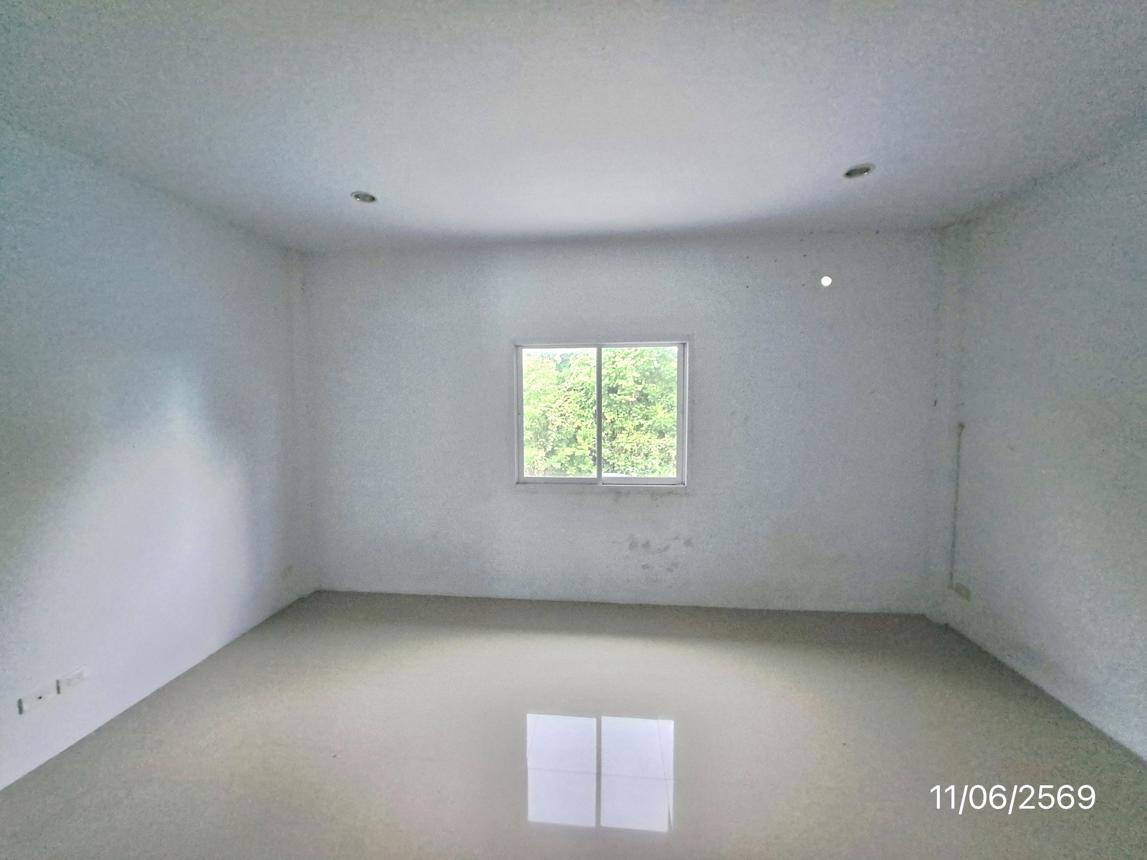 picture TOWN HOUSE 40.9 Sq.w. Si Racha Chonburi for 2.3M - 32/40