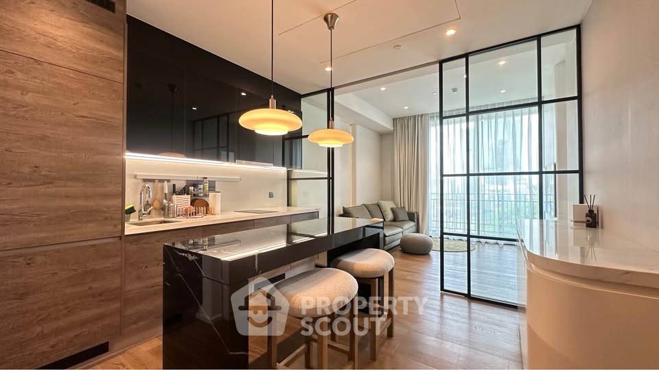 picture Pet-Friendly 1-BR 65 Sqm Muniq Langsuan Near BTS Ratchadamri (ID 3165387) - 7/13