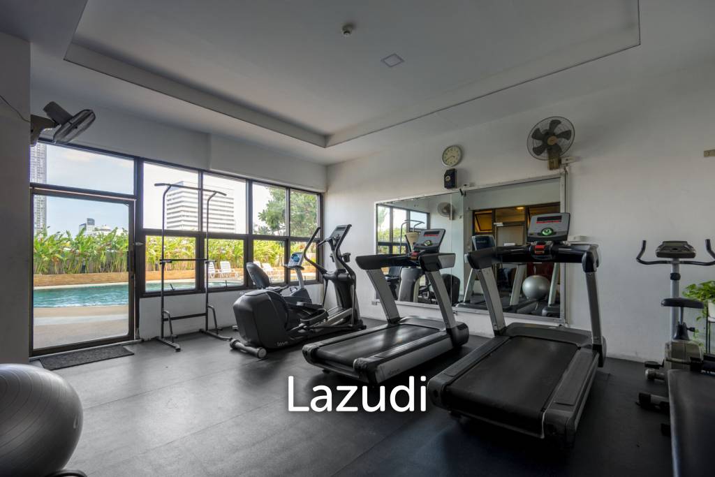รูป 87 sqm high floor 2 bedroom condo at J.C. Tower Khlong Tan Nuea Bangkok - รูปที่ 58/59