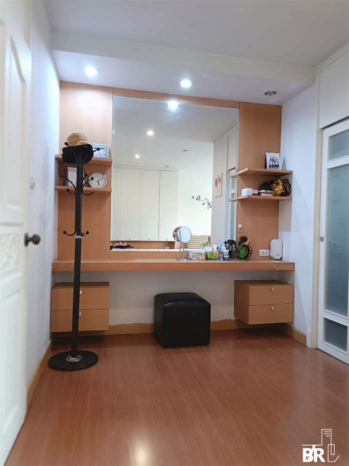 รูป กลางกรุง รีสอร์ท ตอบโจทย์ชีวิตคนเมืองในราคาสุดคุ้ม - รูปที่ 3/10
