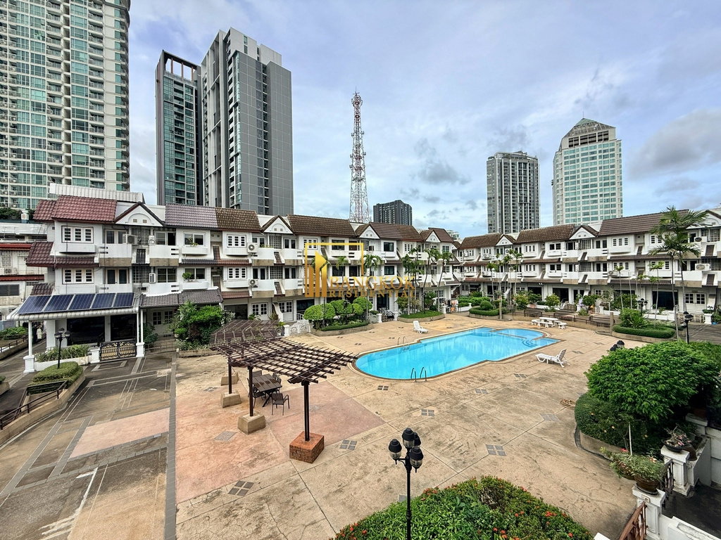 picture Regent 71 Place | Stunning 5 Bed Townhouse in Phra Khanong - BR49093TH - 34/54