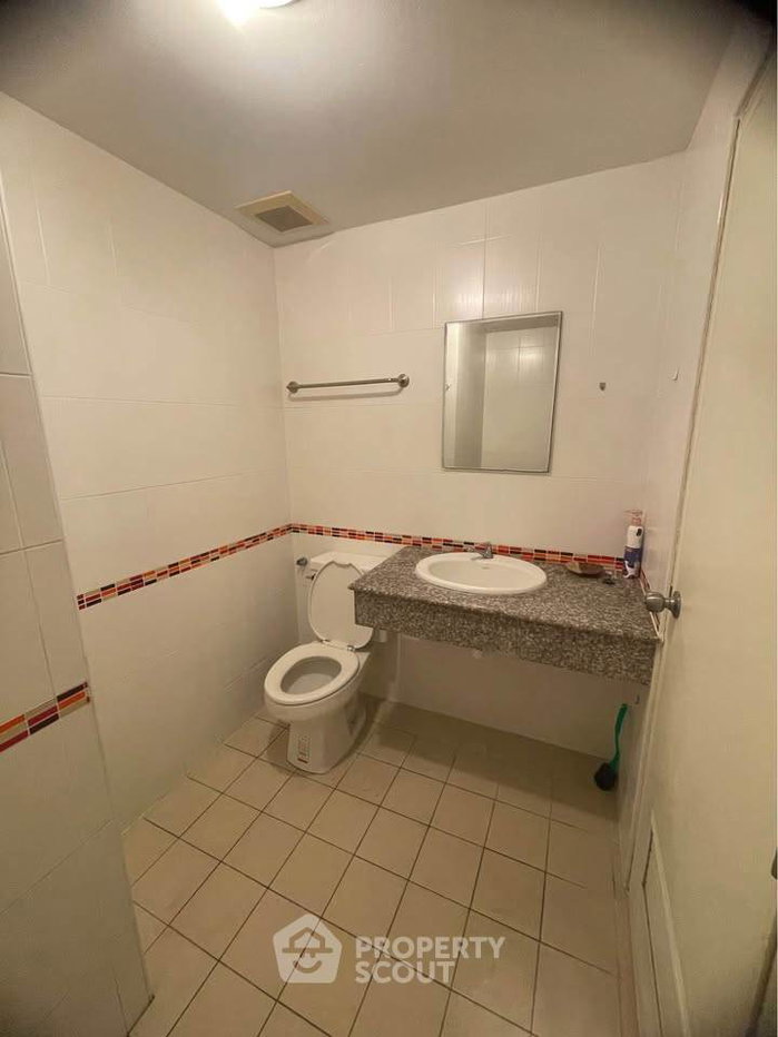 รูป ห้อง 1 ห้องนอน ชั้นสูง A Plus Condominium พัทยากลาง ขนาด 40 ตร.ม. (ID 2169457) - รูปที่ 9/15