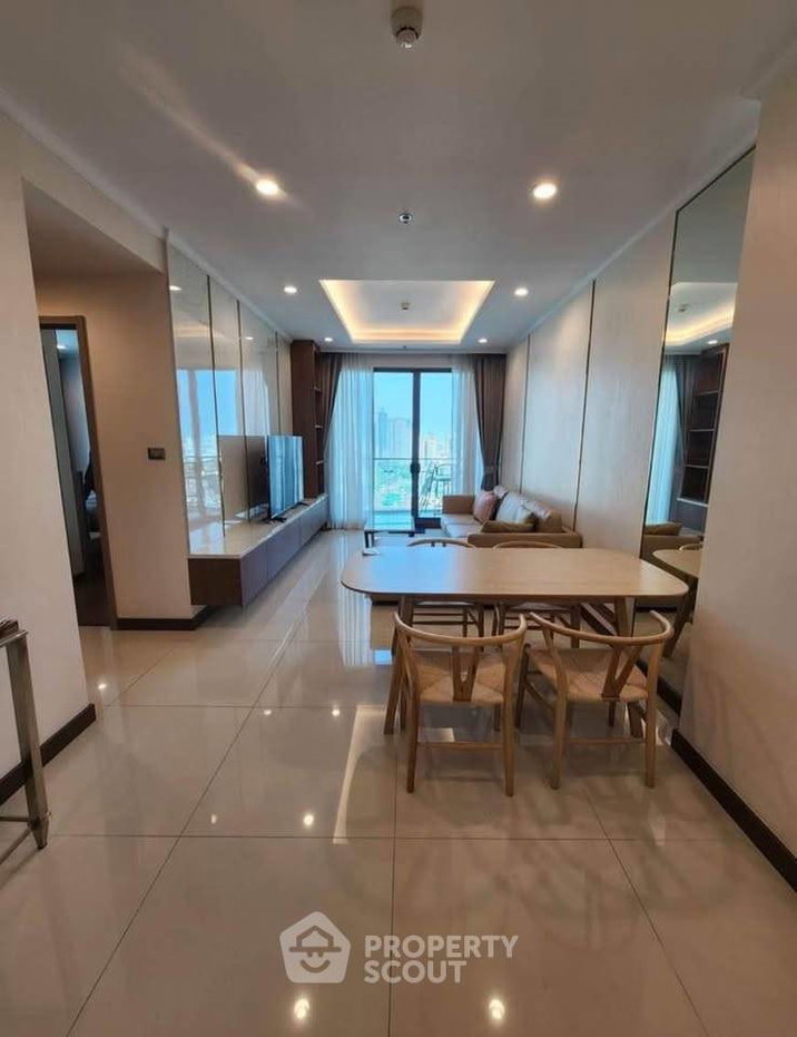 รูป คอนโด 2 ห้องนอน ชั้น 20 ที่ Bright Sukhumvit 24 Condominium ใกล้ BTS พร้อมพงษ์ (ID 3165076) - รูปที่ 2/10
