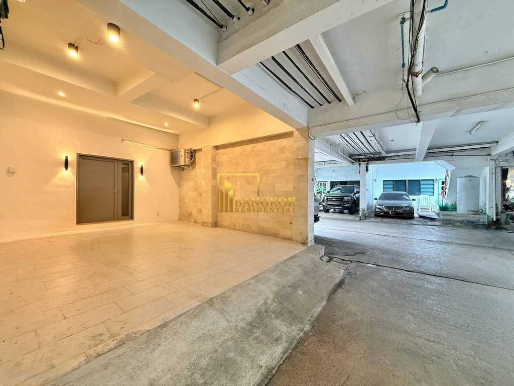 picture Regent 71 Place | Renovated 5 Bed Townhouse in Phra Khanong - BR49084TH - 2/53