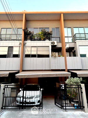 Townhouses for rent Bangkok : 3-BR Townhouse 204 Sqm For Rent | Baan Klang Muang Sukhumvit Onnut (ID 2594056)
