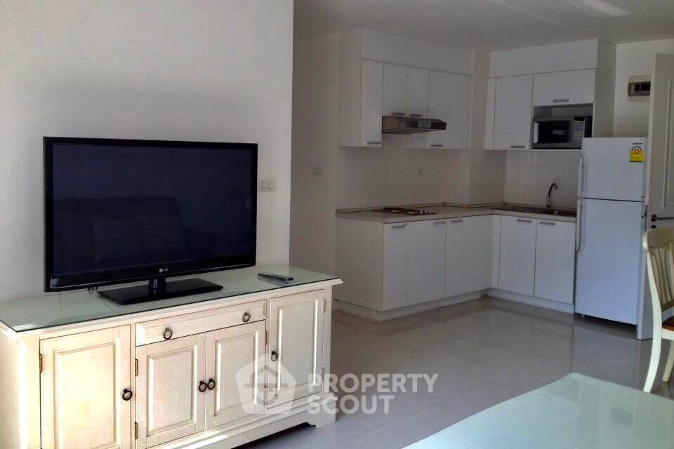 picture 2-BR Condo At The Clover Thonglor Residence Near BTS Thong Lor (ID 1405663) - 3/10
