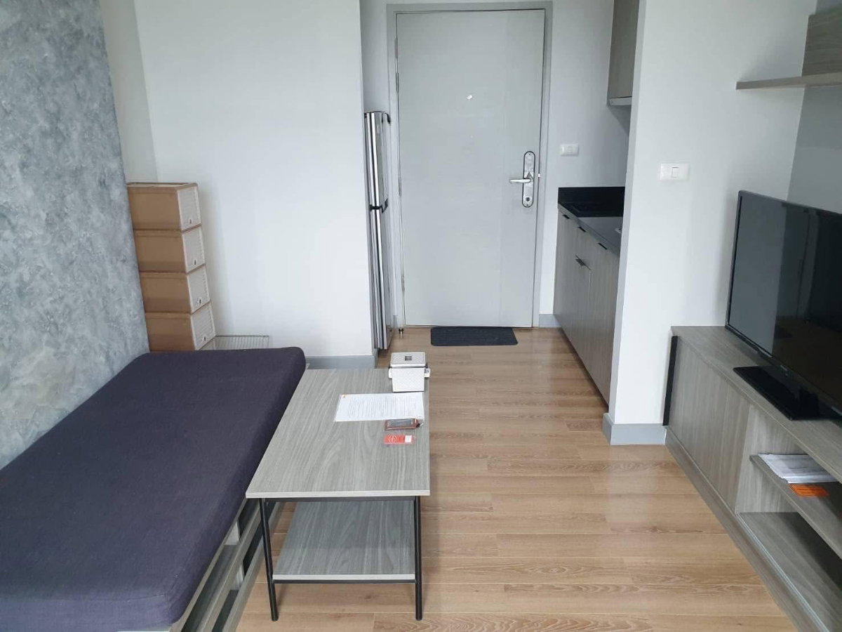 picture Condo 100 m from MRT Ladprao 🥰✨ 15,000 THB Chapter One Ladprao 24 contact Line: katk03 - 2/10