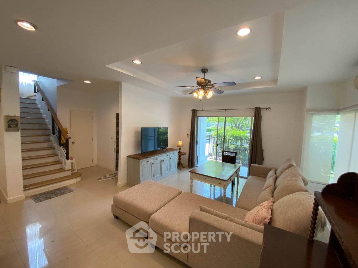 picture Spacious 4-BR House At THE CENTRO Sukhumvit 113 (ID 3162077) - 9/20