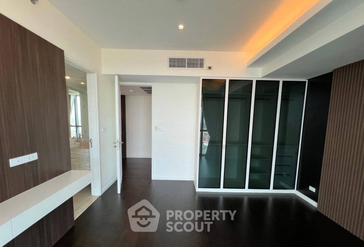 picture 24th-Floor 3-BR 225 Sqm At The Pano Rama 3 (ID 3156285) - 15/28