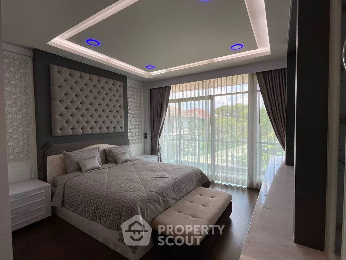 picture 3-BR 260 Sqm House For Rent At Setthasiri Krungthep Kreetha (ID 3162071) - 7/18
