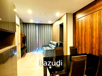 คอนโดให้เช่า : 42.5 sqm high-floor 1-bedroom condo at One 9 Five Asoke - Rama 9 Huai Khwang