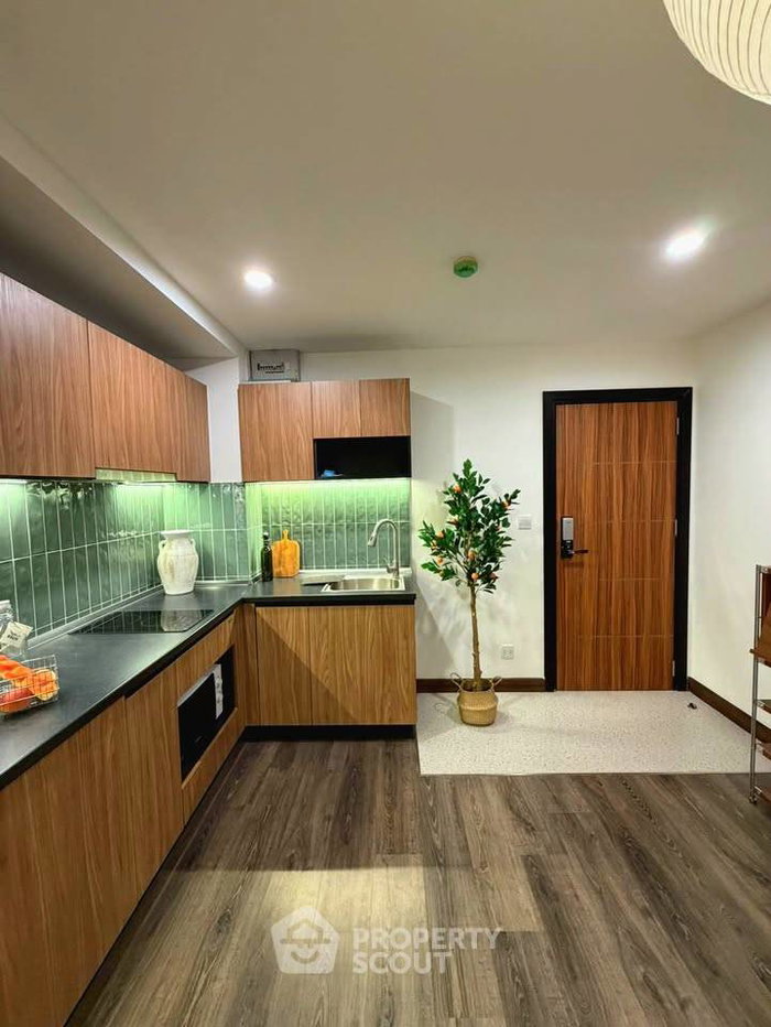 picture 2-BR 44 Sqm Condo For Sale At Prompto Condo Ratchada 32 (ID 3164775) - 2/11