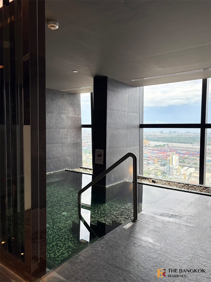 picture IDEO Q Sukhumvit 36 near BTS Thong Lo Ready-to-move-in Condo, Great Value - 10/10