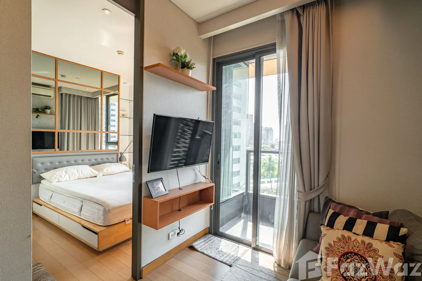 รูป บ้านหลังแรกใจกลางเมือง ตอบโจทย์คนเมือง | เดินถึงย่าน EM District | ต่ำกว่าราคาตลาดถึง-18.78% ติดต่อเราตอนนี้! 1027058 - รูปที่ 4/9