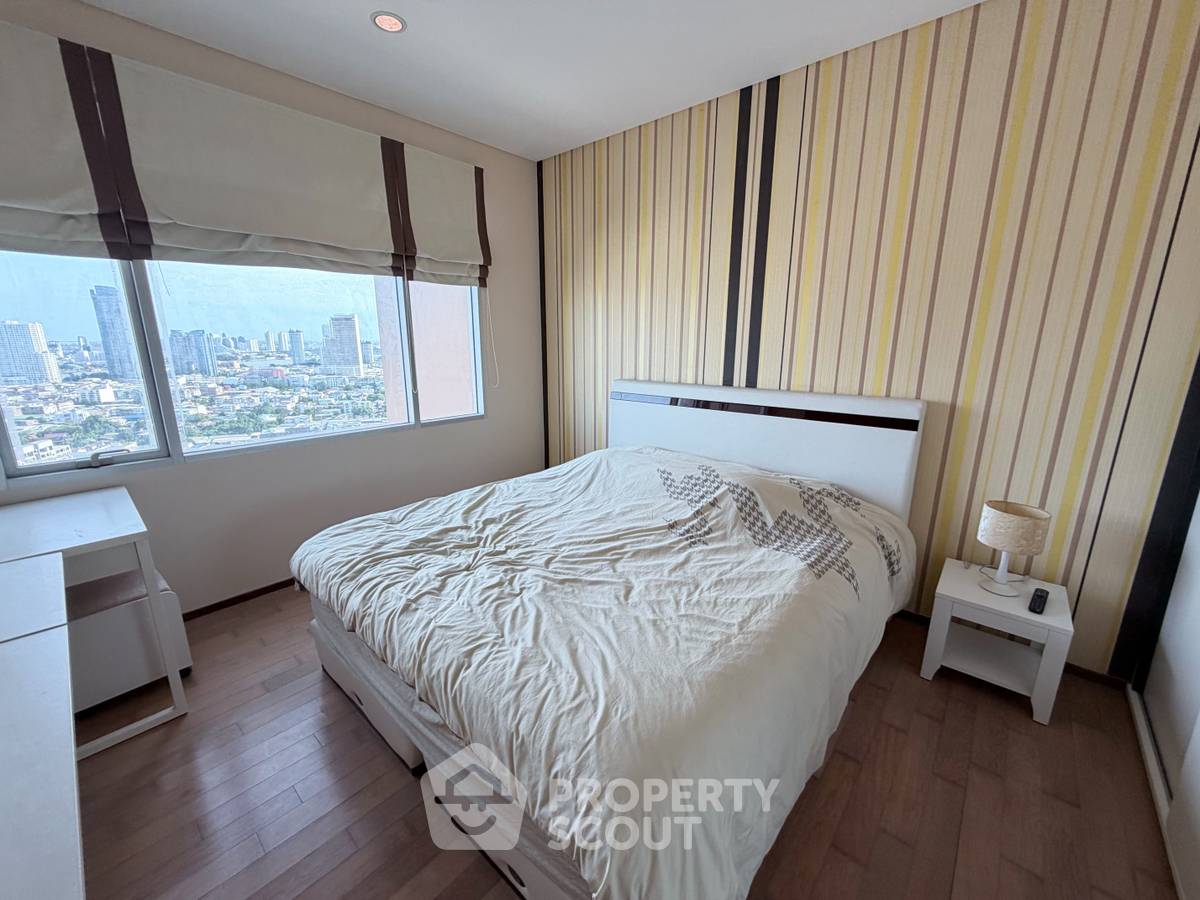 picture 100m To BTS Krung Thon Buri | 2-BR Villa Sathorn (ID 3164810) - 1/5