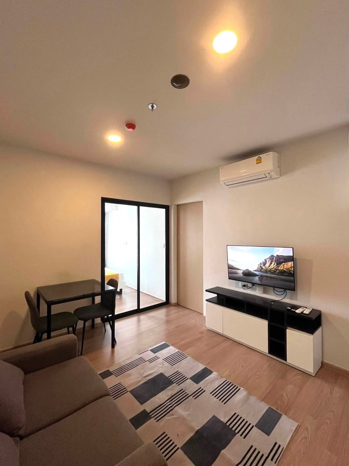 picture For Rent “Chewathai Pinklao” 12th Floor 32 sq.m. Corner Unit 800 m from MRT Bang Yi Khan Shuttle Van Service to from MRT - 5/17