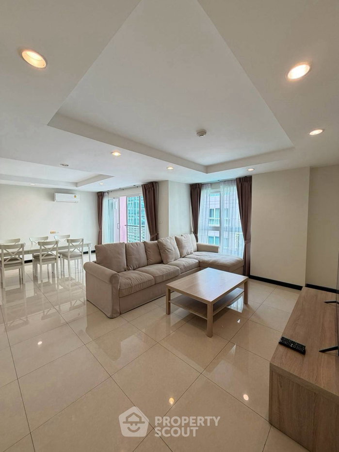 picture 3-BR 192 Sqm Avenue 61 Condominium Near BTS Thong Lor (ID 3162872) - 2/19