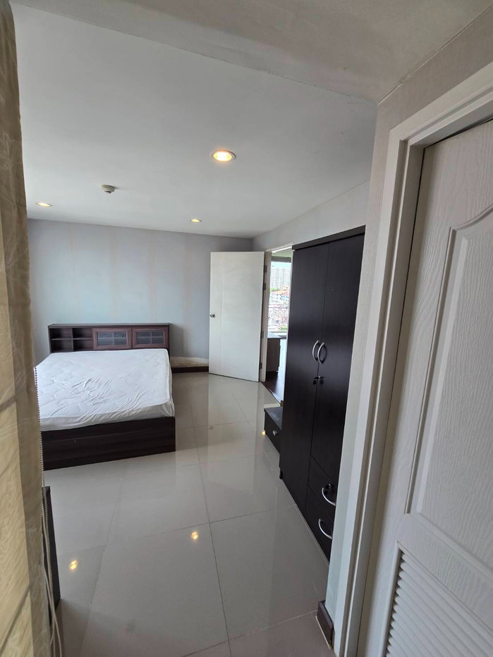 picture The Raffles Condominium 2 Bedroom - 25/34