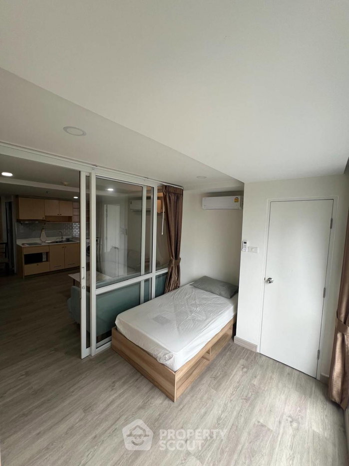 picture 2-BR Condo 200m To BTS Nana At The Trendy Condominium (ID 1579900) - 3/14