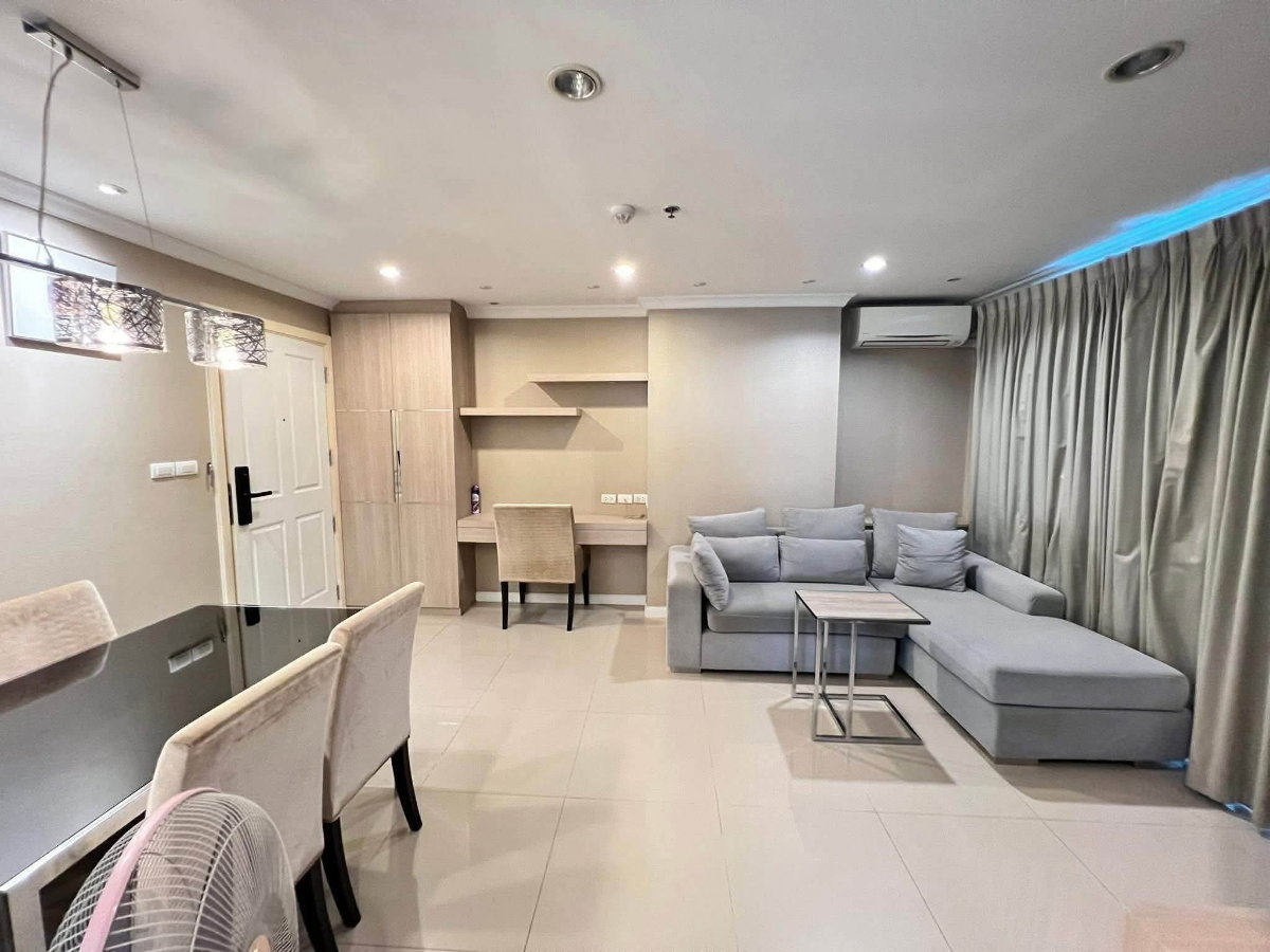 รูป Lumpini Place พระราม 9–รัชดา | ห้องมุม 46.56 ตร.ม. ชั้น 20 | เฟอร์ Built-in พร้อมอยู่ | 20,000 บาท/เดือน - รูปที่ 4/9