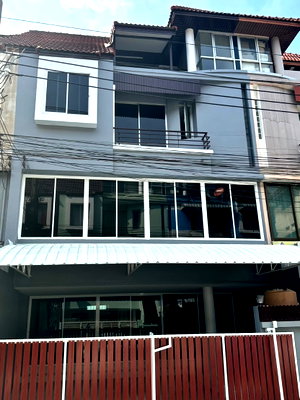 Home office for rent Bangkok Arts&Crafts College : For Rent Home Office Lad Near Ratchada, Meng Jai ,Town in Town