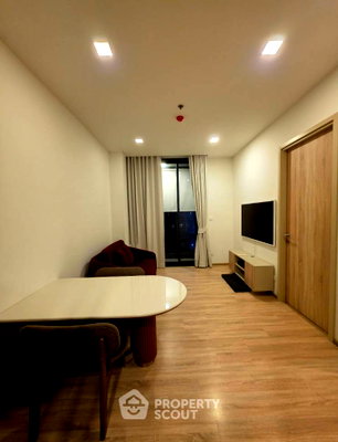 Condos for sale : 18th-Floor 2-BR Condo At XT Phayathai Near BTS Phaya Thai (ID 3164001)