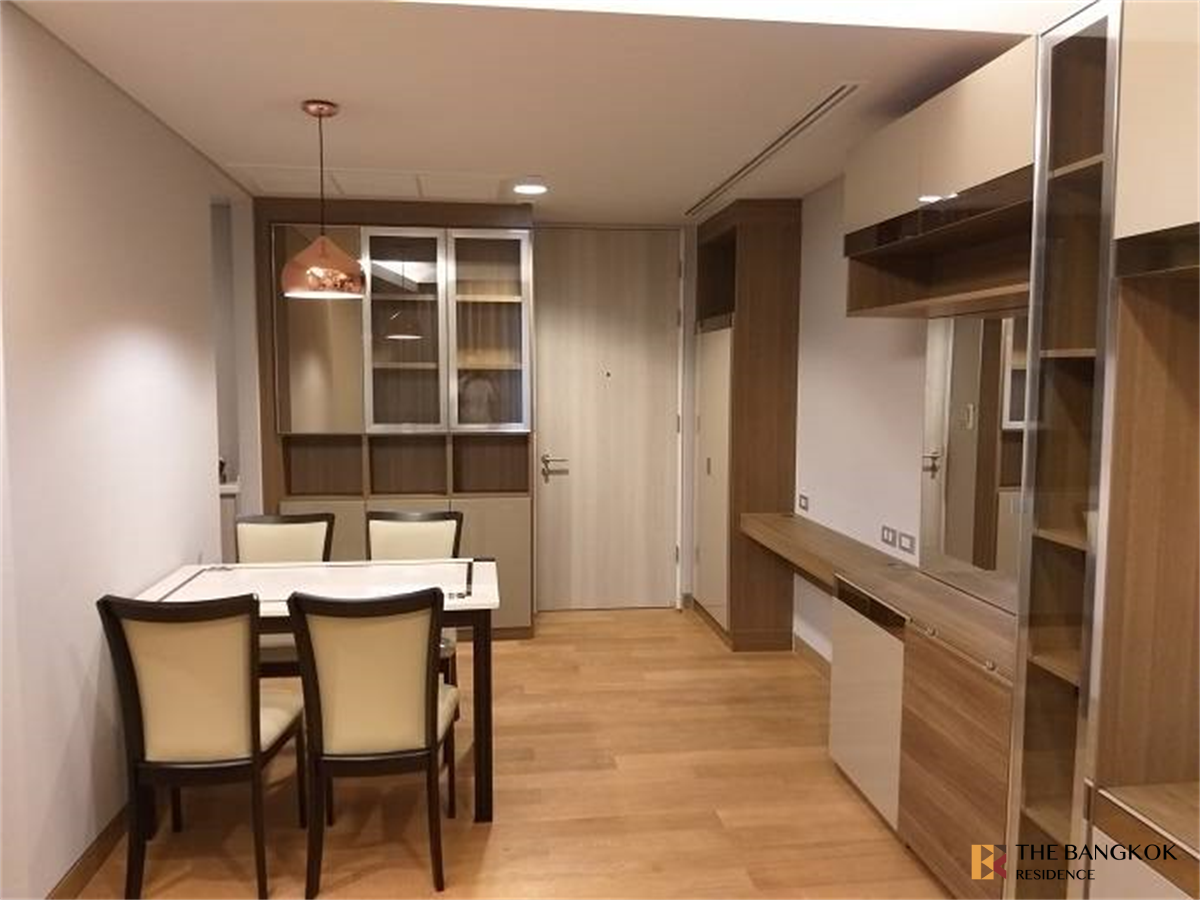 picture The Lumpini 24 Condo in High-potential, Central City Location - 1/10