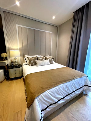 Condos for sale : Ashton Asoke Rama9  Fully Furnished with Furniture & Appliances Included