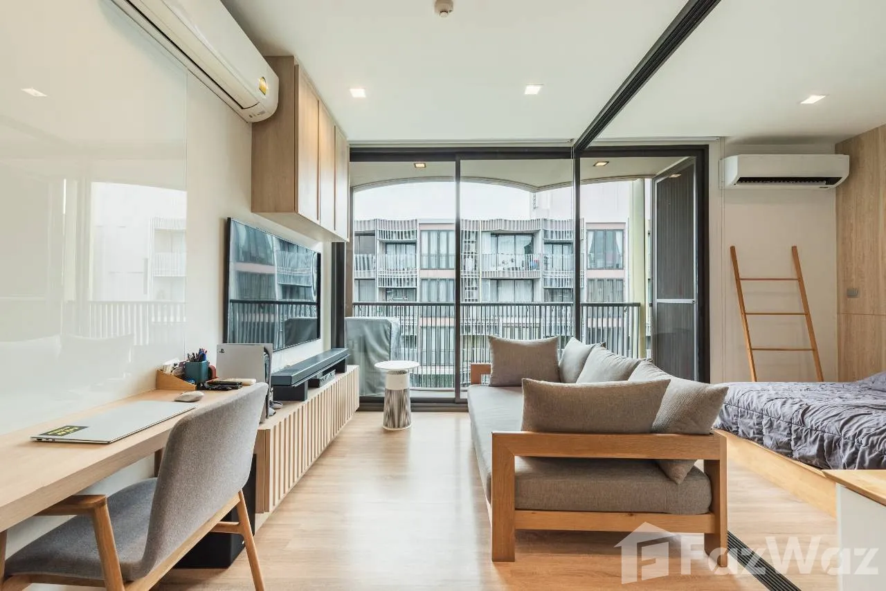 picture Rare Corner Unit with Spacious Balcony 6105806 - 6/26