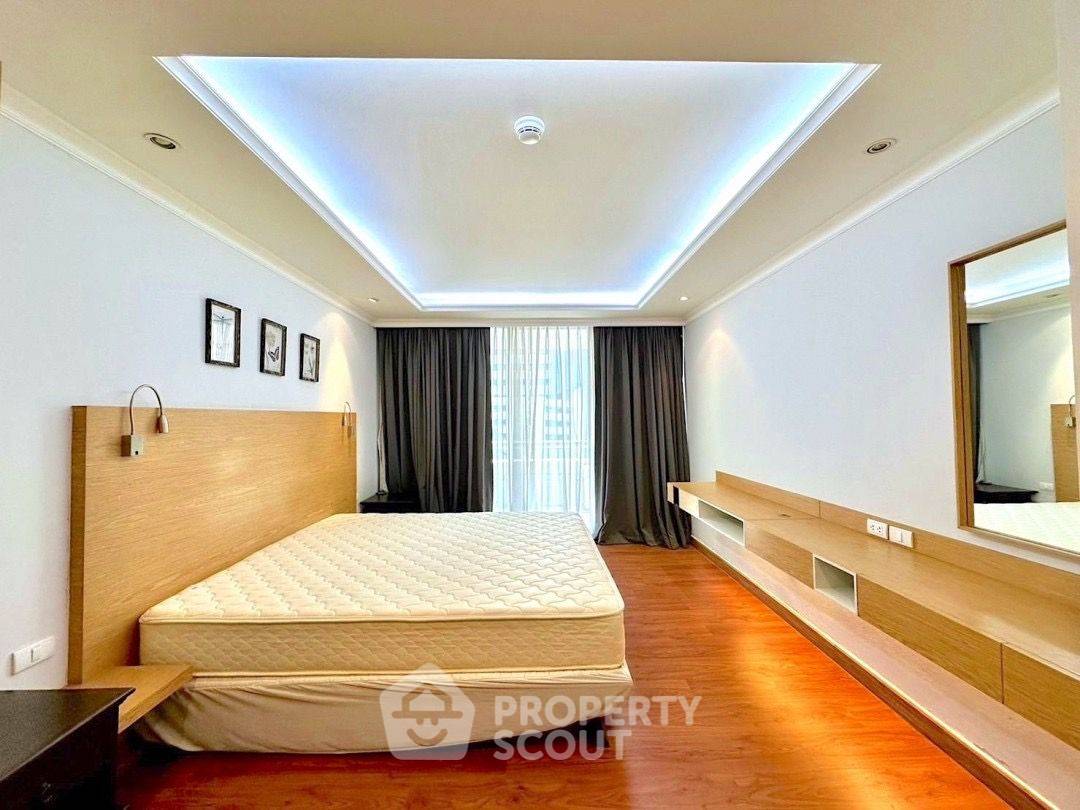 picture Spacious 2-BR 124 Sqm At Somkid Gardens Near BTS Chit Lom (ID 1559326) - 12/15