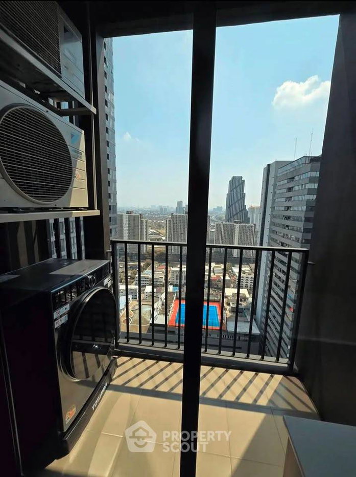 picture 32nd-Floor 1-BR At Nue District R9 Near MRT Phra Ram 9 (ID 3164743) - 8/9