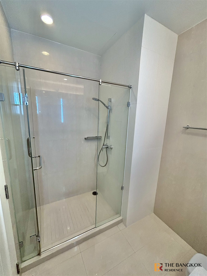 รูป ยูนิต Luxury หรูหราแบบไม่ต้องรอ คิว หลังสวน ใกล้ BTS สถานีราชดำริ - รูปที่ 2/10
