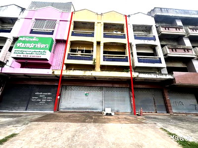 Shophouses for sale Phet Matukla Road Nakhon Ratchasima  : SHOP HOUSE 39 Sq.w. Muang Nakhon Ratchasima Nakhon Ratchasima for 8.8M