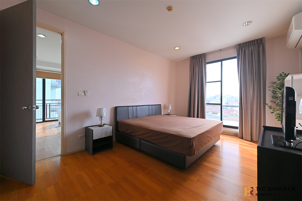 picture Comfortable and Ready to Move-in Amanta Ratchada near MRT Cultural Center of Thailand Station - 2/10