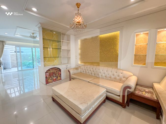6-bed townhouse for sale, 267 sqm, 24.7 sq wah, Thanapat Haus Sathorn - Narathiwas