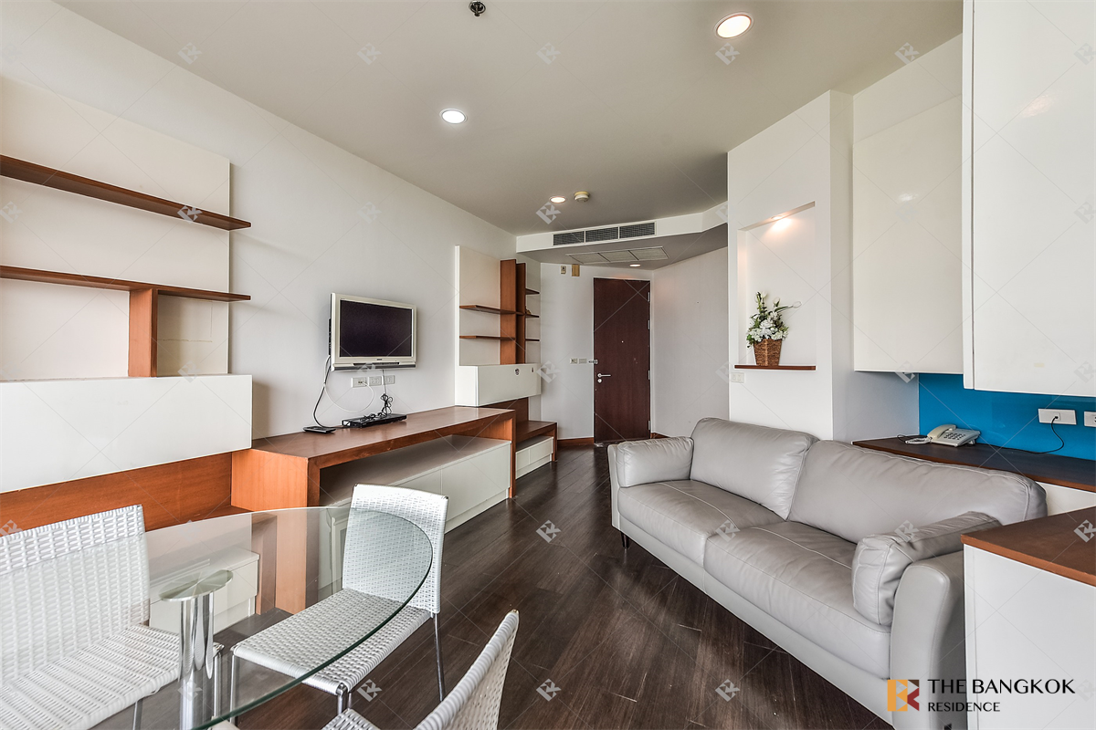 picture High-potential Location, Convenient Travel Chatrium Residence Riverside Bangkok - 2/10