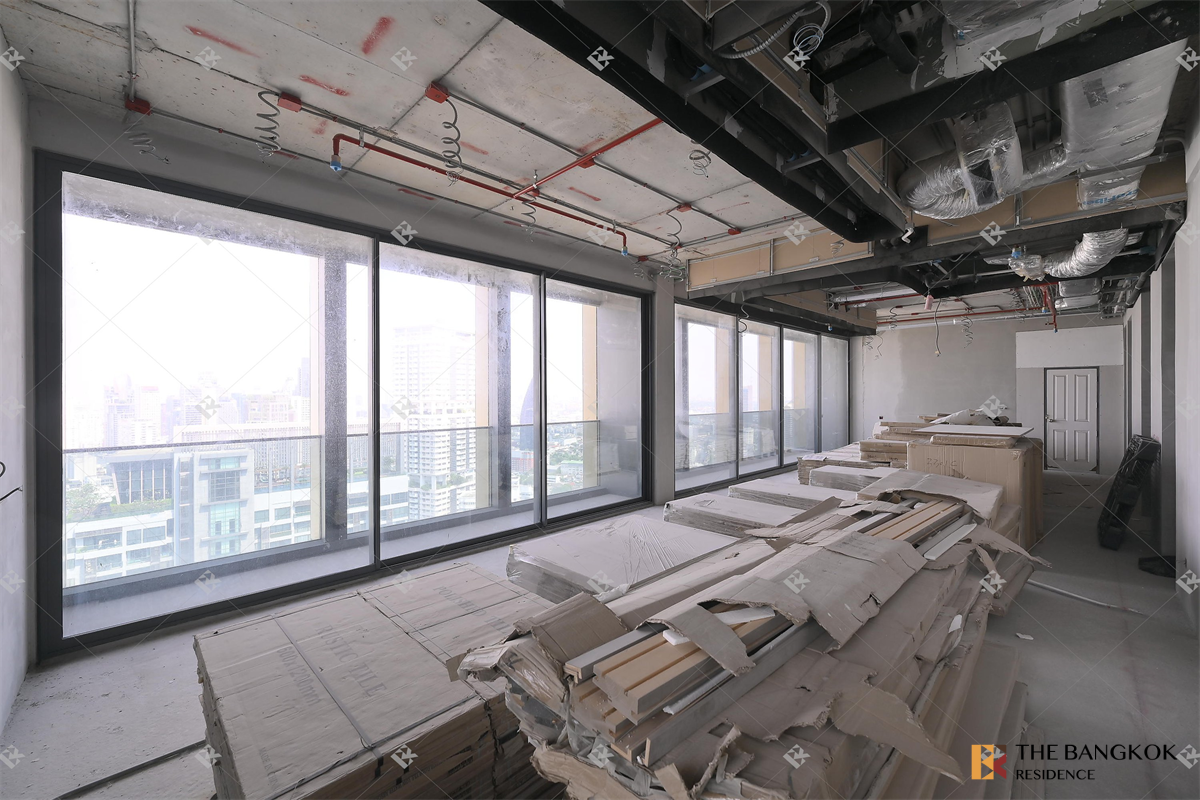 picture The Estelle Phrom Phong near BTS Phrom Phong Luxury Unit, Ready for You Without the Wait - 7/10