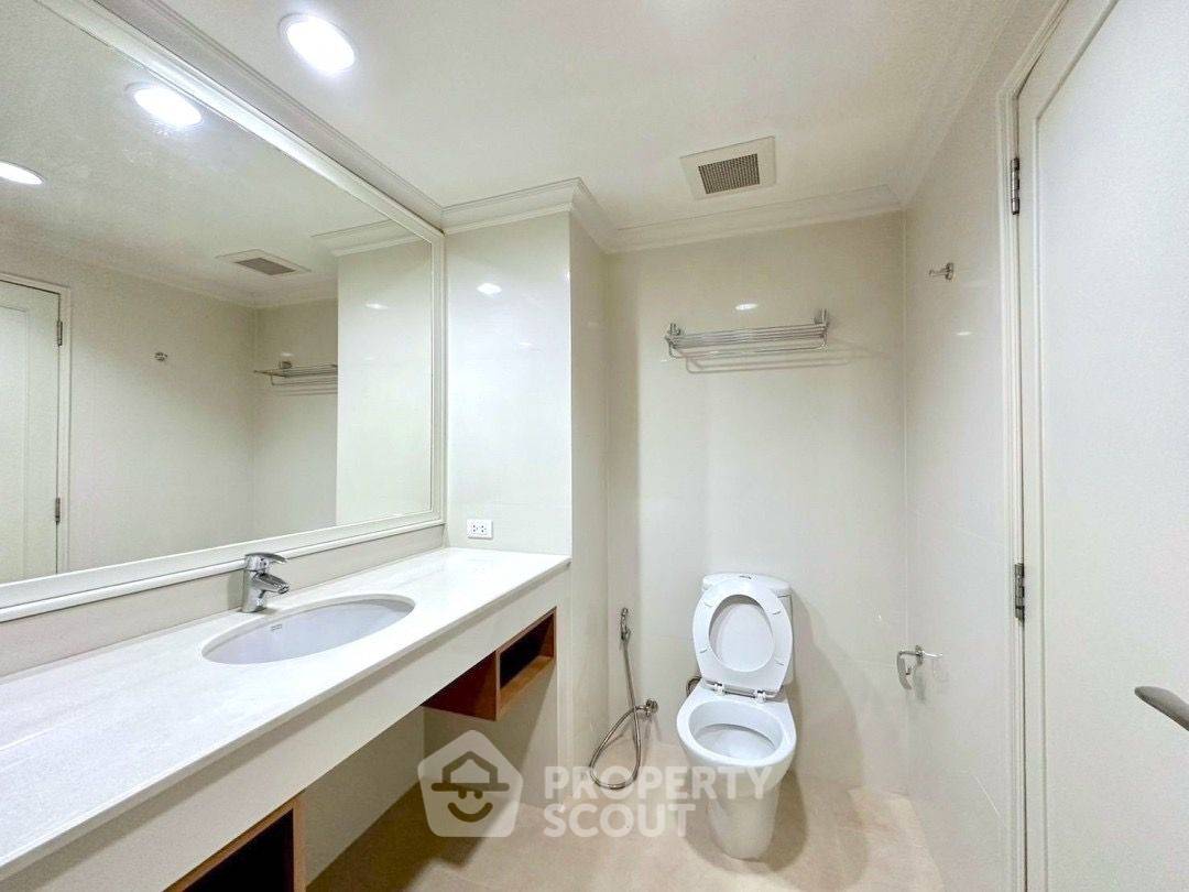 picture Spacious 2-BR 124 Sqm At Somkid Gardens Near BTS Chit Lom (ID 1559326) - 7/15
