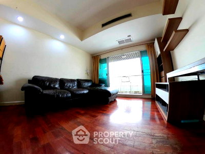 Condos for sale : 1-BR Baan Nonsi Condo For Sale On Thanon Chan, 49 Sqm (ID 637395)