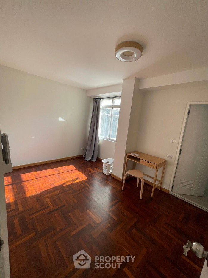 picture Pet-Friendly 3-BR The Heritage Condominium, 200m To BTS Nana (ID 3163216) - 23/27
