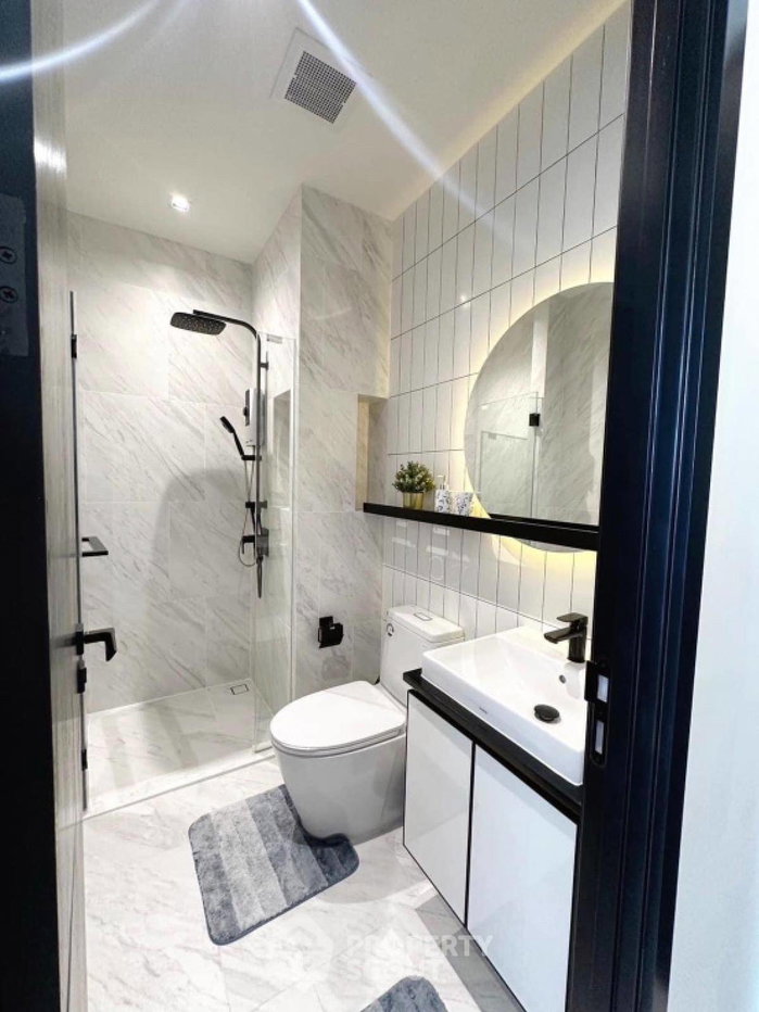 picture Great Value 1-BR Chapter Charoennakhorn - Riverside, BTS Krung Thon Buri (ID 2205413) - 1/9