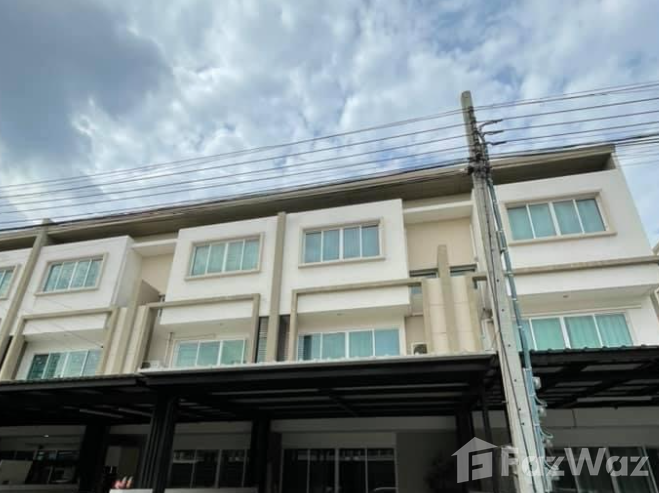 picture Luxurious Modern Abode Embarked in Lumpini Town Place 1171786 - 1/13