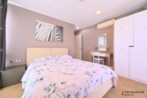 The Crest Sukhumvit 24 near BTS Phrom Phong