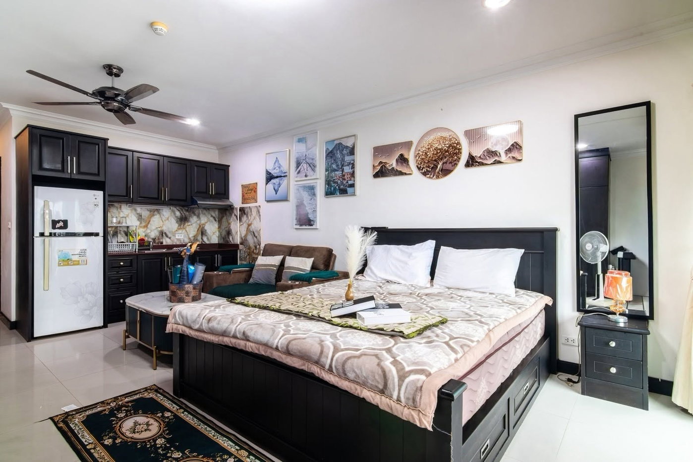 picture Studio Condo for Sale Platinum Suites Condominiums Jomtien - 2/13