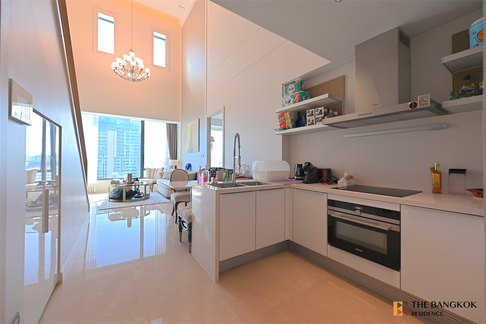 สินธร เรสซิเดนซ์  ยูนิต Luxury หรูหราแบบไม่ต้องรอ