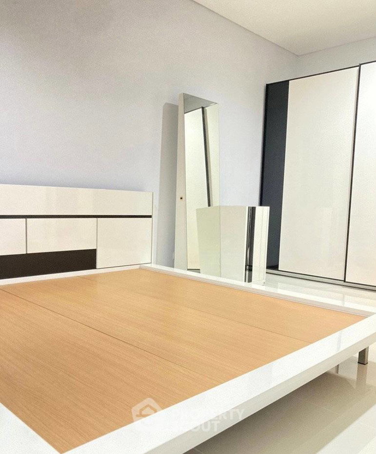 picture 34th-Floor 1-BR Villa Sathorn 100m To BTS Krung Thon Buri (ID 3156273) - 6/8