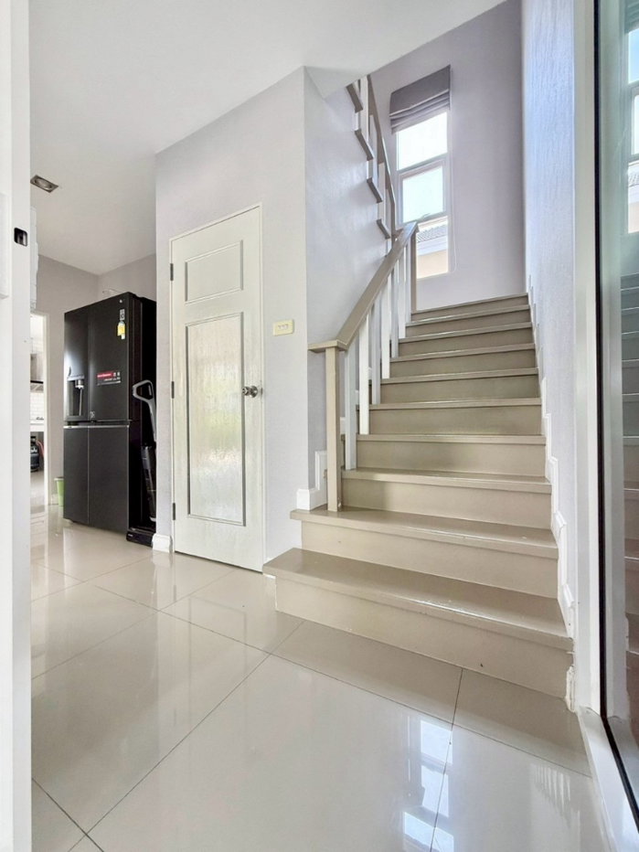 รูป 🏡 ให้เช่าบ้านเดี่ยว 2 ชั้น   บ้านสวยในโครงการ  พร้อมระบบรักษาความปลอดภัย เหมาะสำหรับครอบครัวที่กำลังมองหาบ้านพักอาศัยคุณภาพ  #ASP-H0670 - รูปที่ 16/41